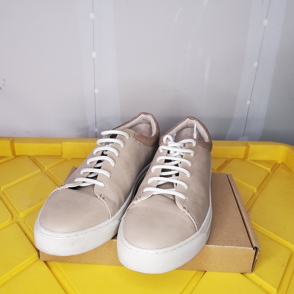 Men's Casual Shoe - Picture 2 of 4